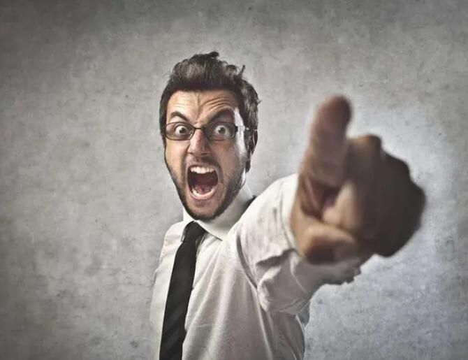 白领物语:过劳者的三大标签(图2) 白领物语:过劳者的三大标签(图2)